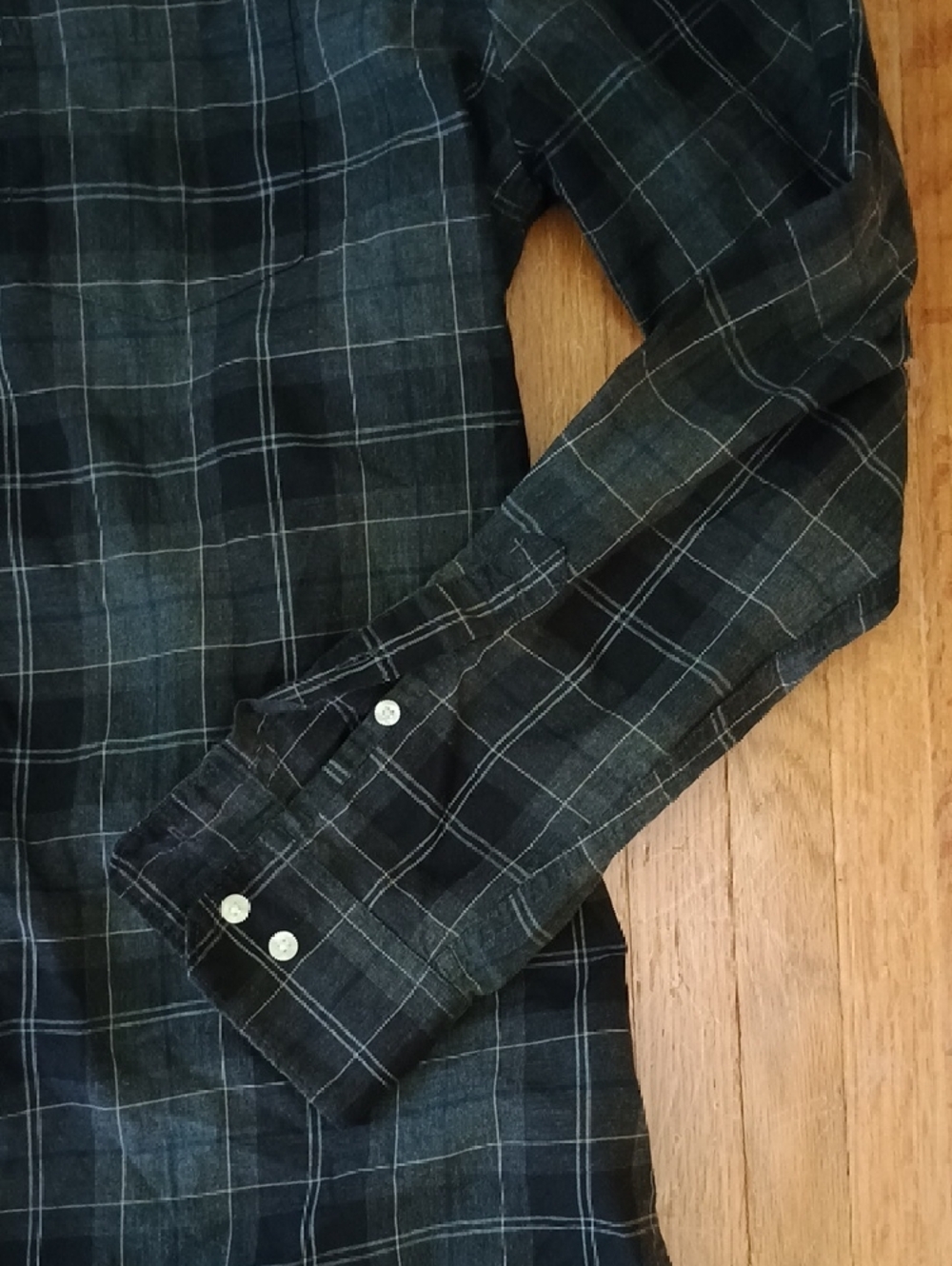 Barbour Men's Navy and Gray Plaid Button-Down Shirt - Picture 4 of 8